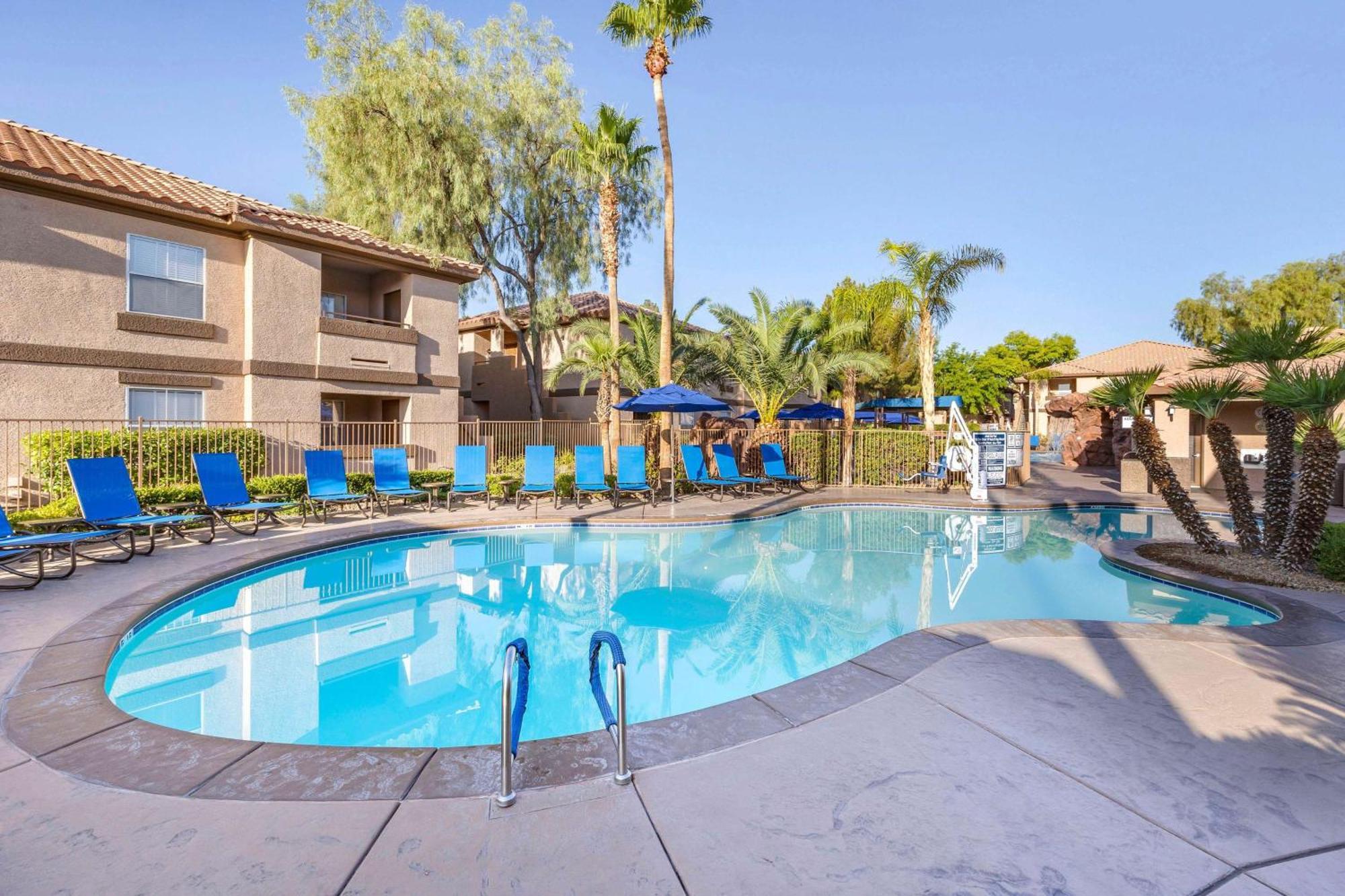 Resort Desert Paradise 3*